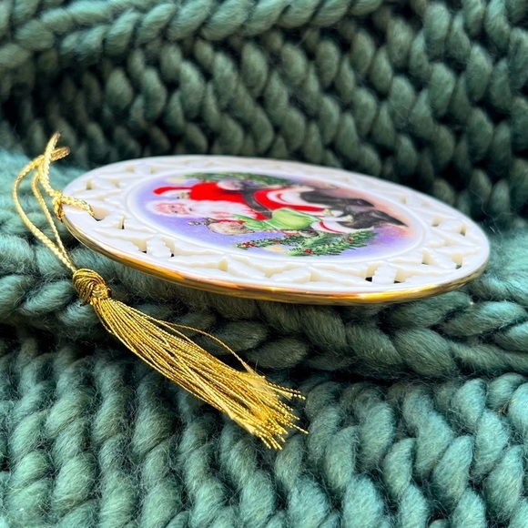 Vintage 1991 LENOX Ornament SANTA with CHILD - SANTA PORTRAIT SERIES - Picture 4 of 6